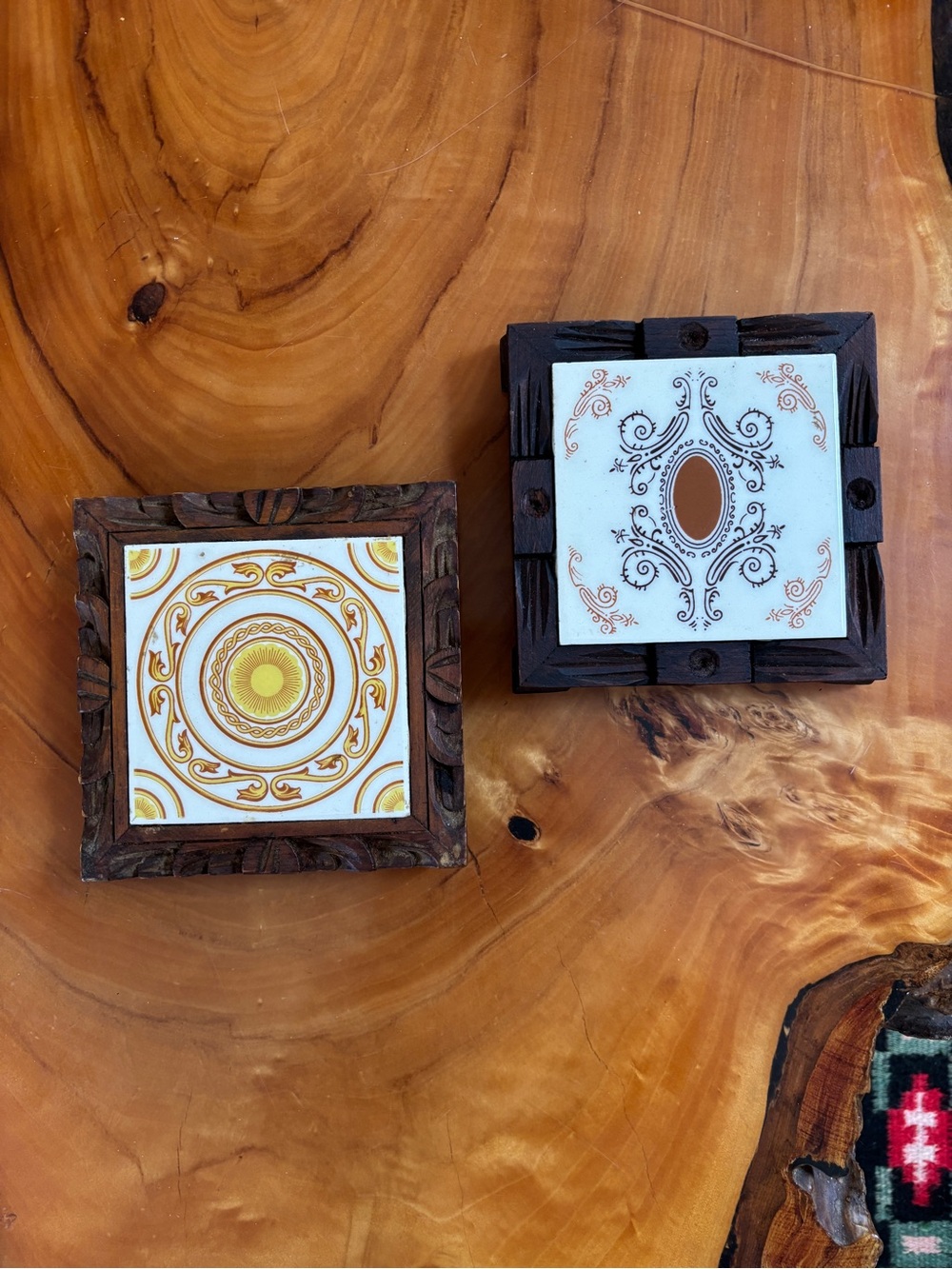 EUC Vintage 70s Set of 2 Mexican Dal Tile Ceramic Wooden Framed Trivets Coasters - Picture 15 of 16